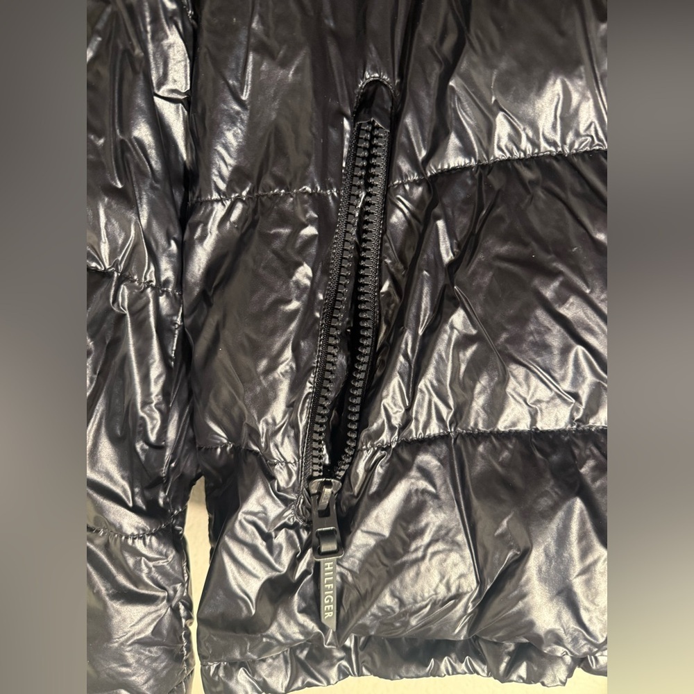 Tommy Hilfiger Men's Navy Pearlized Performance Hooded Puffer Jacket Size M - Picture 5 of 11